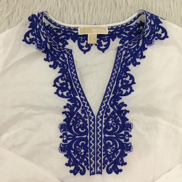 Michael Michael kors women’s white embroidered blue floral tunic top size small - Picture 3 of 6
